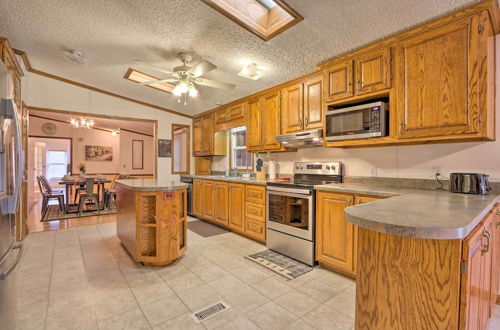 Photo 15 - Family Apartment w/ Fireplace & Front Porch