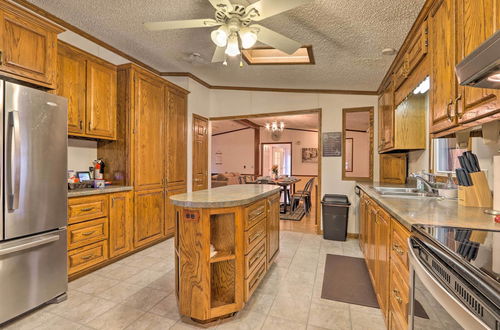 Photo 5 - Family Apartment w/ Fireplace & Front Porch