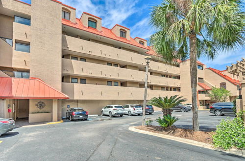 Photo 10 - Harborfront Hilton Head Condo With Sunset Views