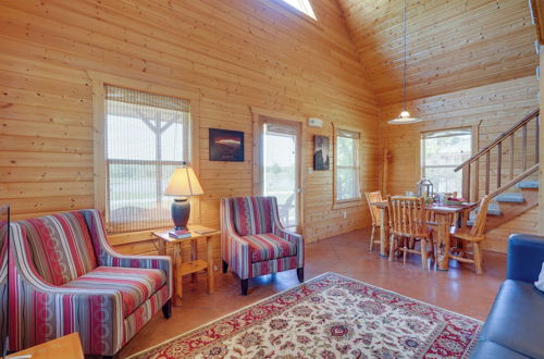 Photo 23 - Lakefront Columbia Cabin w/ Porch & Shared Dock