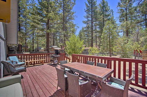 Photo 7 - Cozy Renovated Cabin: Yard, Deck, Playroom/arcade