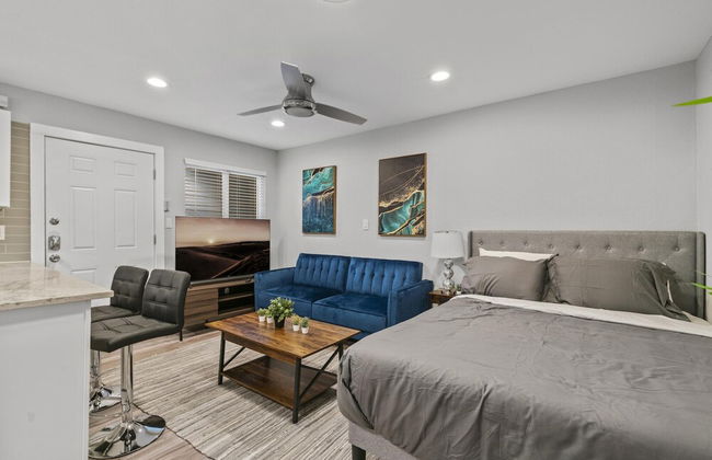 Stylish Studio Downtown Evonify - Foto 1