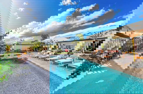 Foto 14 - Oceanside Vacation Villa With Hotel Amenities v10