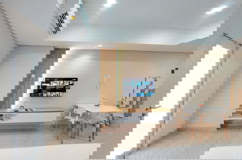 Foto 8 - Good Deal and Strategic Studio at Podomoro City Deli Medan Apartment