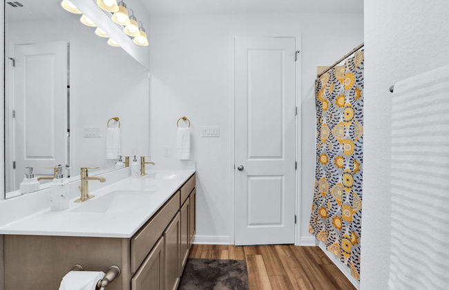 Gorgeous 2 BDR Cottage Minutes to Everything Nbtx! - Foto 16