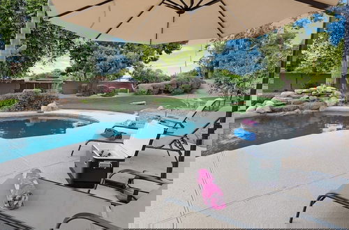Foto 33 - Stunning Vacation Dream Home W/backyard Paradise!