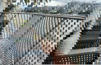 Foto 1 - Waterway Hollywood