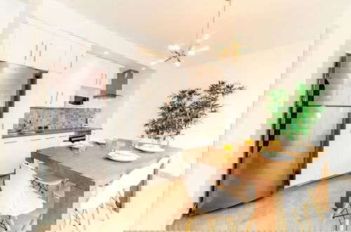 Foto 1 - Comfortable, Spacious Penthouse- 2 Bedrooms- 7 People