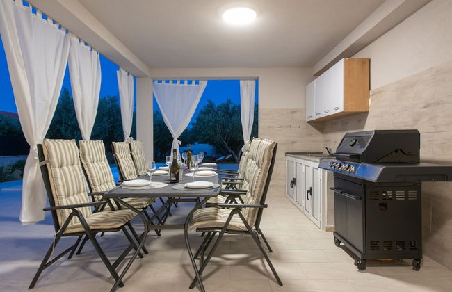 Beachfront villa Mihovil w. beach access - Foto 20