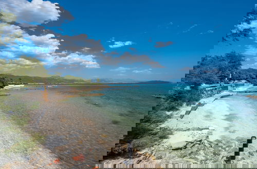 Photo 37 - Beachfront villa Mihovil w. beach access