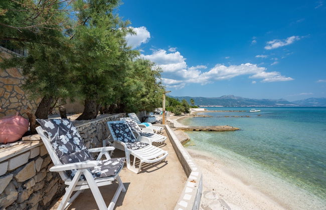 Beachfront villa Mihovil w. beach access - Foto 35