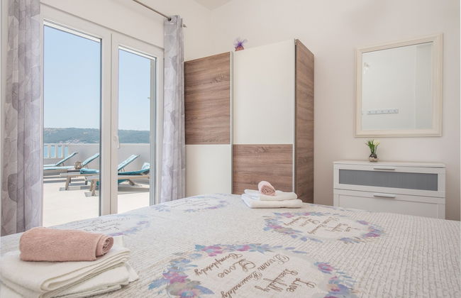 Beachfront villa Mihovil w. beach access - Foto 9