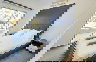 Photo 2 - La Magenta Apartments