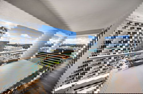Foto 48 - Beachfront Condo With Spacious Balcony
