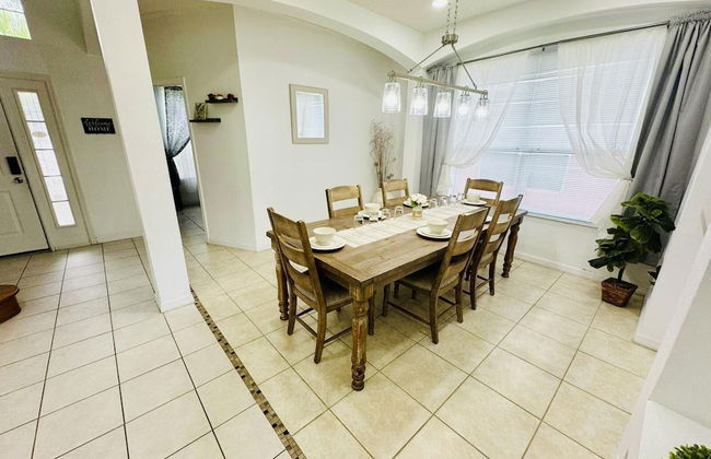 7/6.5 Beautiful Vacation Home With Private Pool, and Much More!! - Foto 41