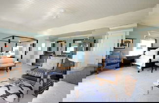 Foto 1 - Secluded Paradise: Grand Estate With Kayaks And Snorkeling