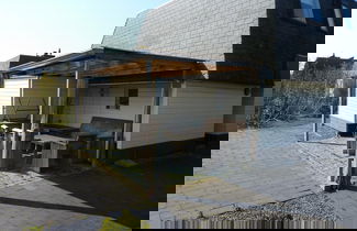 Foto 1 - Sunlit Holiday Home by the Sea
