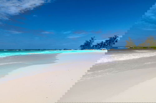 Foto 30 - Secluded Serenity: Beachfront Estate On Private Acres