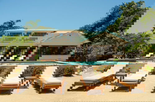 Photo 23 - Large Oceanfront Villa With Pool Close to Village