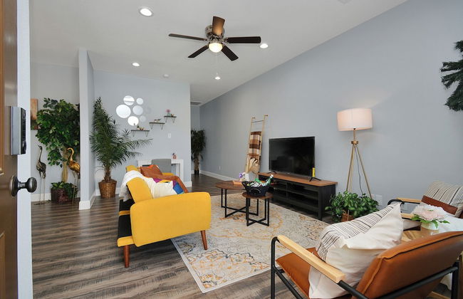 Cozy Retreat Near NRG Stadium, Free parking, Wi Fi - Foto 51