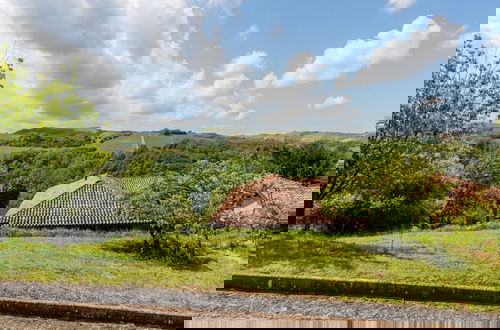 Foto 44 - Panorama Villa Nestled Among the Vineyards Langhe