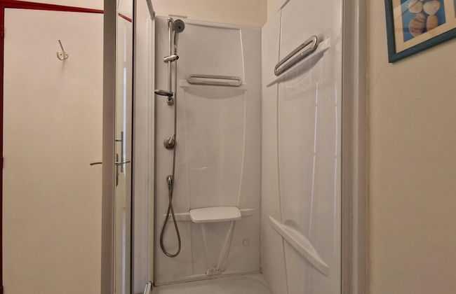 Apartment in Erquy Near Emerald Coast Beaches - Foto 17