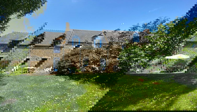 Foto 1 - Terraced House, St Meloir des Ondes