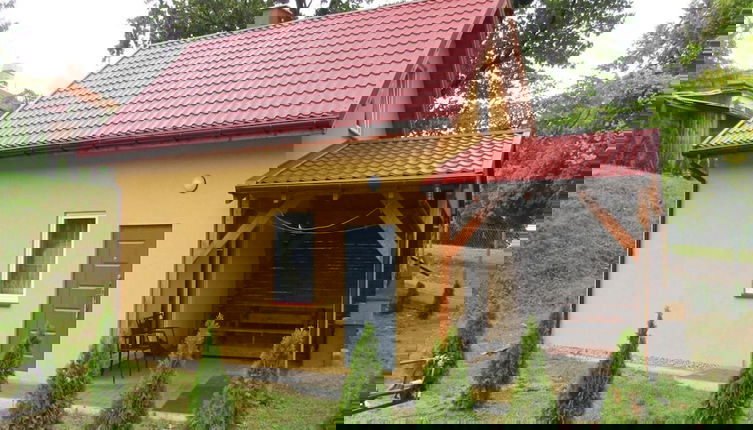 Foto 1 - Cottage With Fireplace, Right on the Lake, Ryn