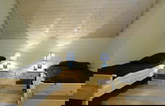 Foto 2 - Cottage With Fireplace, Right on the Lake, Ryn