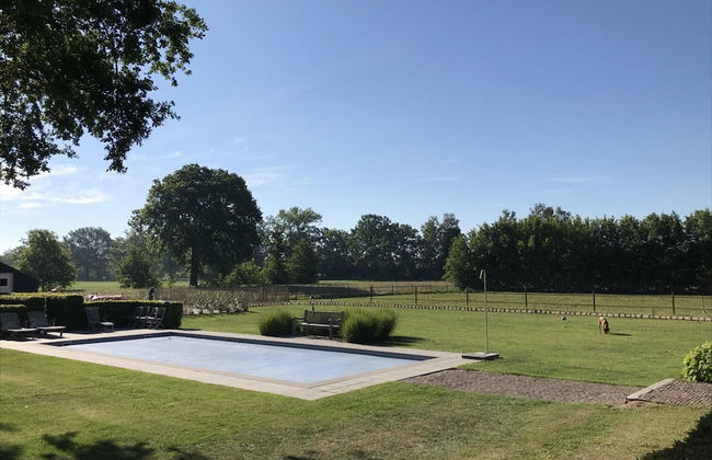 Beautiful Holiday Home in Vlaanderen With Shared Pool - Foto 56