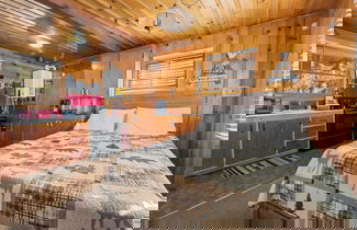 Foto 2 - Highland Hideaway