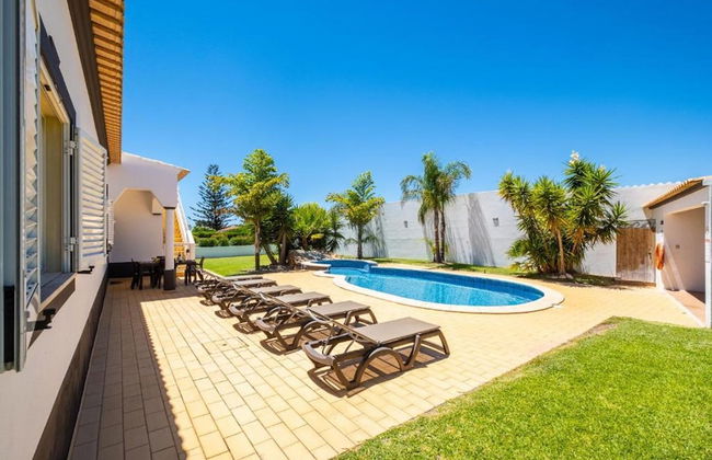 Casa Amendoeira Large Private Pool Wifi - Photo 4