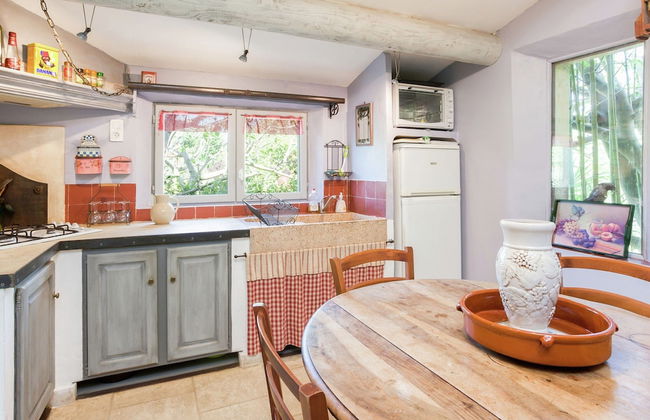 Charming Cottage in Oppede Amidst Vineyards - Foto 13