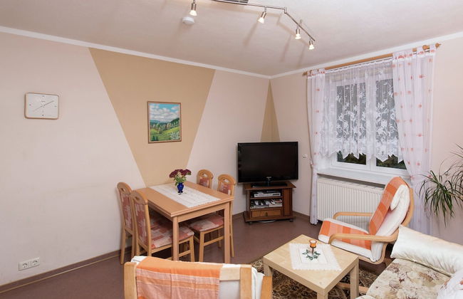 Holiday Homes for two People, With a Swimming Pool, in the Ore Mountains - Foto 12