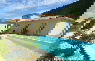 Foto 1 - Mesmerising Villa in Les Vans With Private Pool