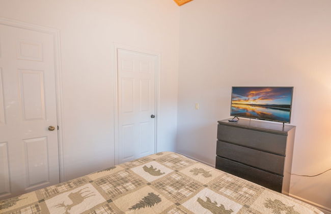 Brown Bear Lodge - Photo 3