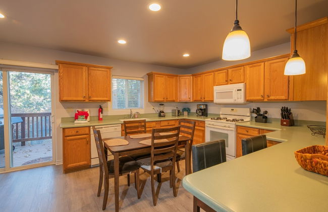 Brown Bear Lodge - Photo 7