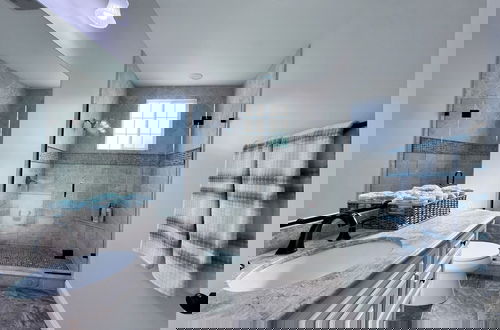 Photo 24 - Destination #02