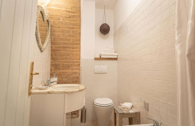Acquamarine Apartment City Center - Photo 17