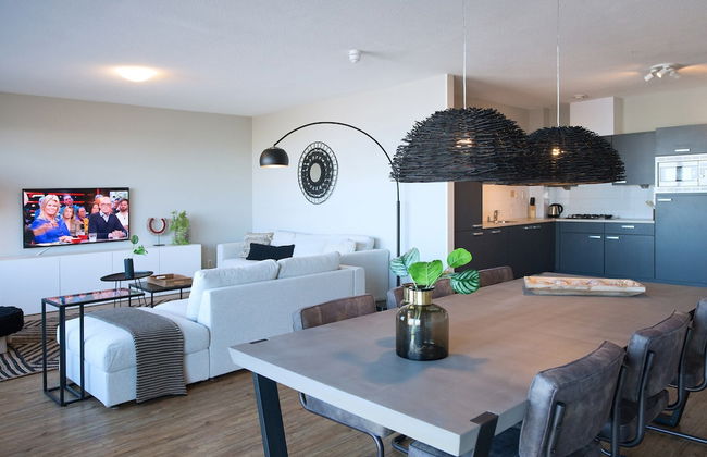 Two Room Apartment Overlooking the Harbor - Foto 48