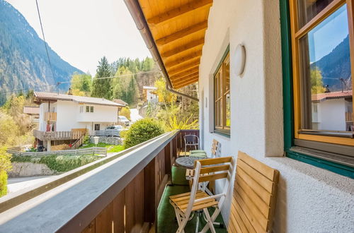 Photo 12 - Apartment in Mayrhofen With Balcony