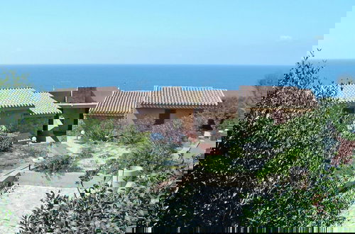 Photo 1 - Apartment in Costa Paradiso With Garden Furniture