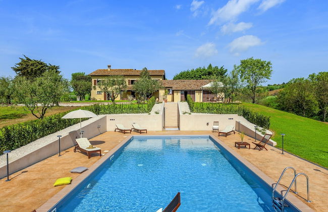 Inviting Holiday Home in San Costanzo With Swimming Pool - Foto 36