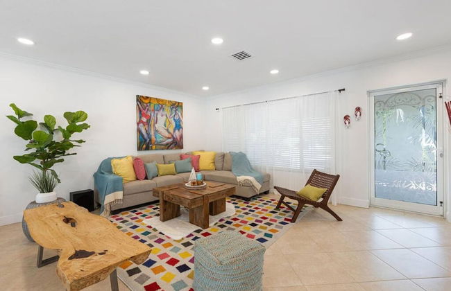 Walking Distance to the Beach 3Br House With Pool - Foto 12