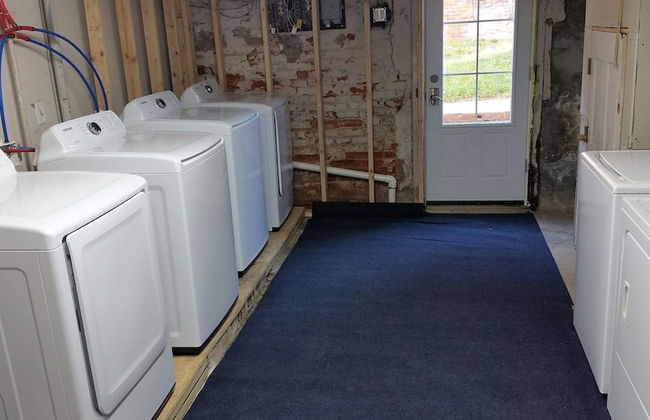 Park Place- Cozy Modern Space Fully Updated Fast Wifi Good Coffee and Easy Parking - Foto 13