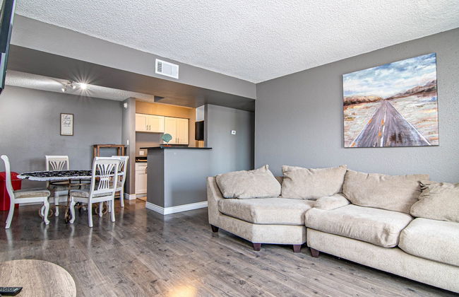 Midland Condo With Pool - Foto 11