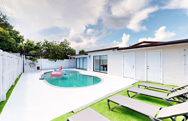 Casa Lucia 5 Bedroom Home With Pool Near Hard Rock Casino - Foto 1