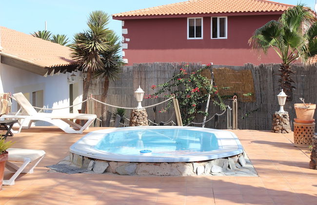 Rustic 1-bed Bungalow in Parque Holandés - Foto 20