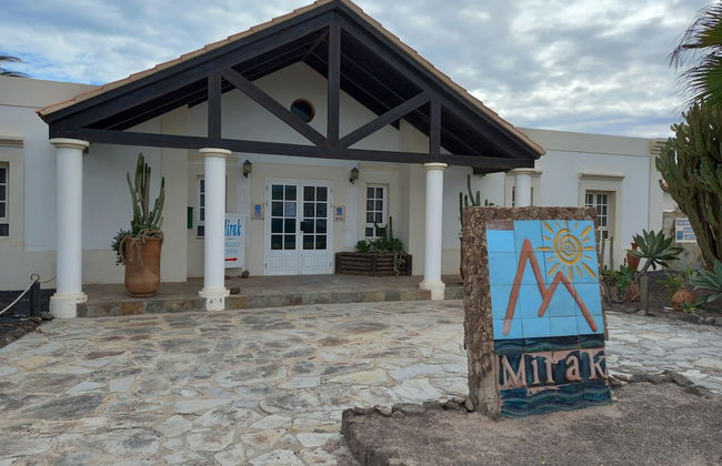 Rustic 1-bed Bungalow in Parque Holandés - Foto 1