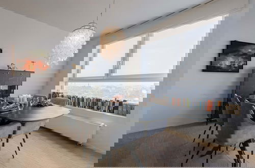 Foto 3 - Modern Antwerp Apartment With City Views 2 Bedrooms